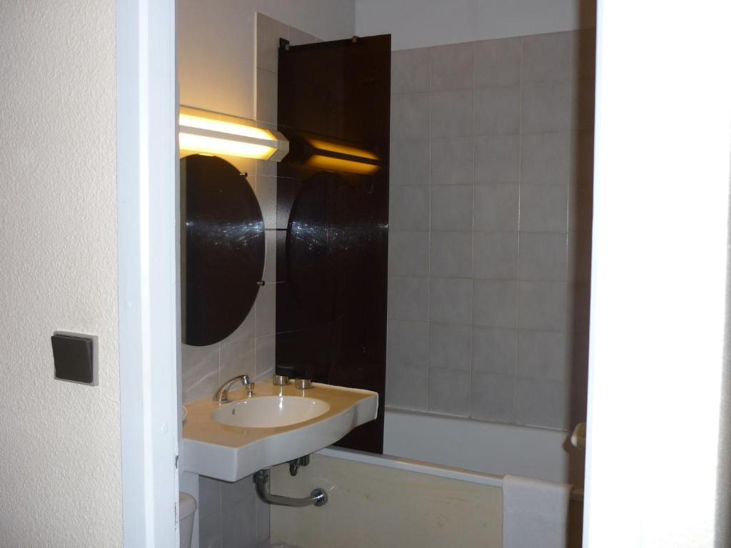 Hotel Entre 2 Mers Proche Bordeaux Carbon-Blanc Camera foto