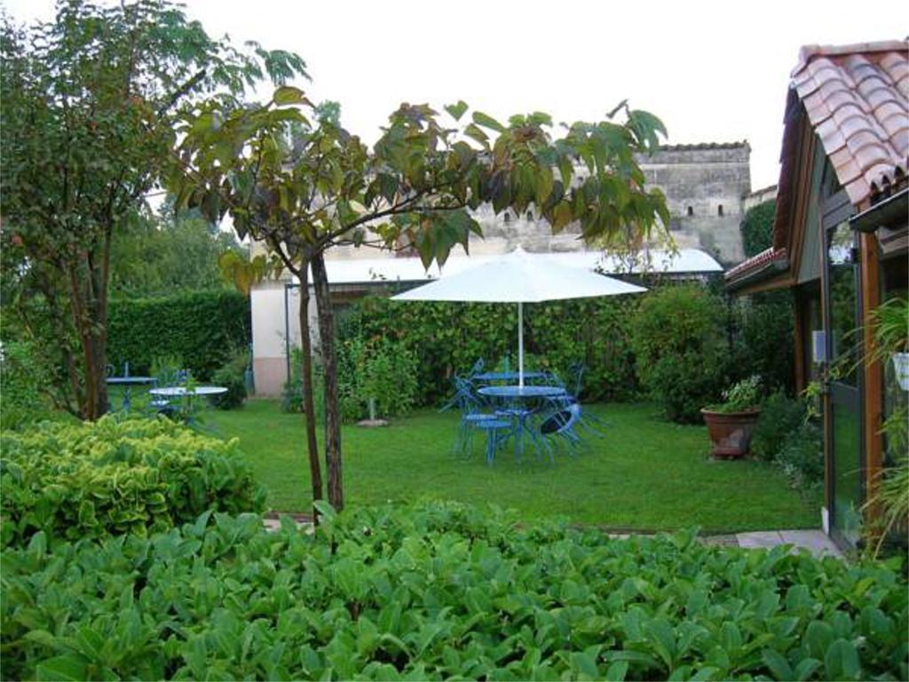 Hotel Entre 2 Mers Proche Bordeaux Carbon-Blanc Esterno foto